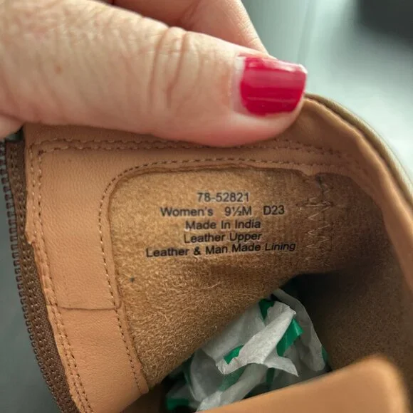 NWT Johnston & Murphy Women's size 9.5 leather bootie | Tan - Picture 6 of 6